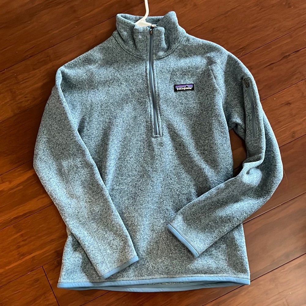 Patagonia quarter zip blue